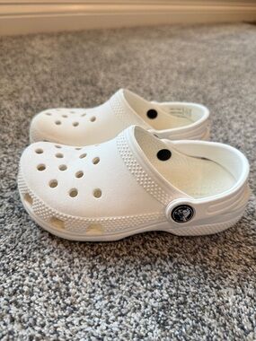 Crocs white kids size C11